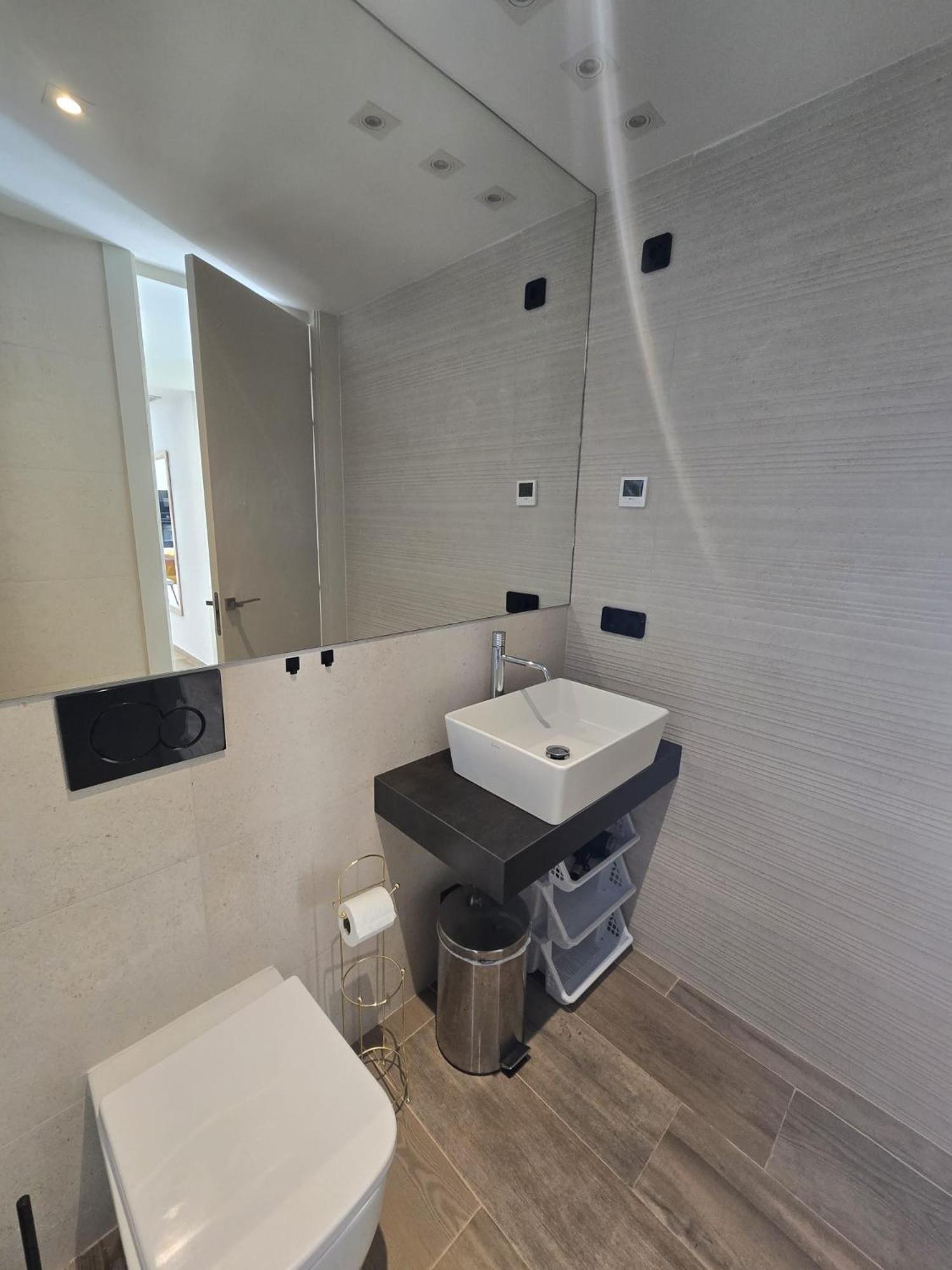 Nice 2 Bedroom Bali Apartment With Sea Views Torrevieja Kültér fotó